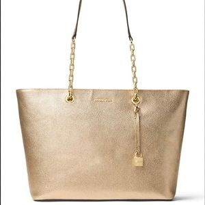 Michael Kors Mercer Chain Tote in Pebbled Gold
